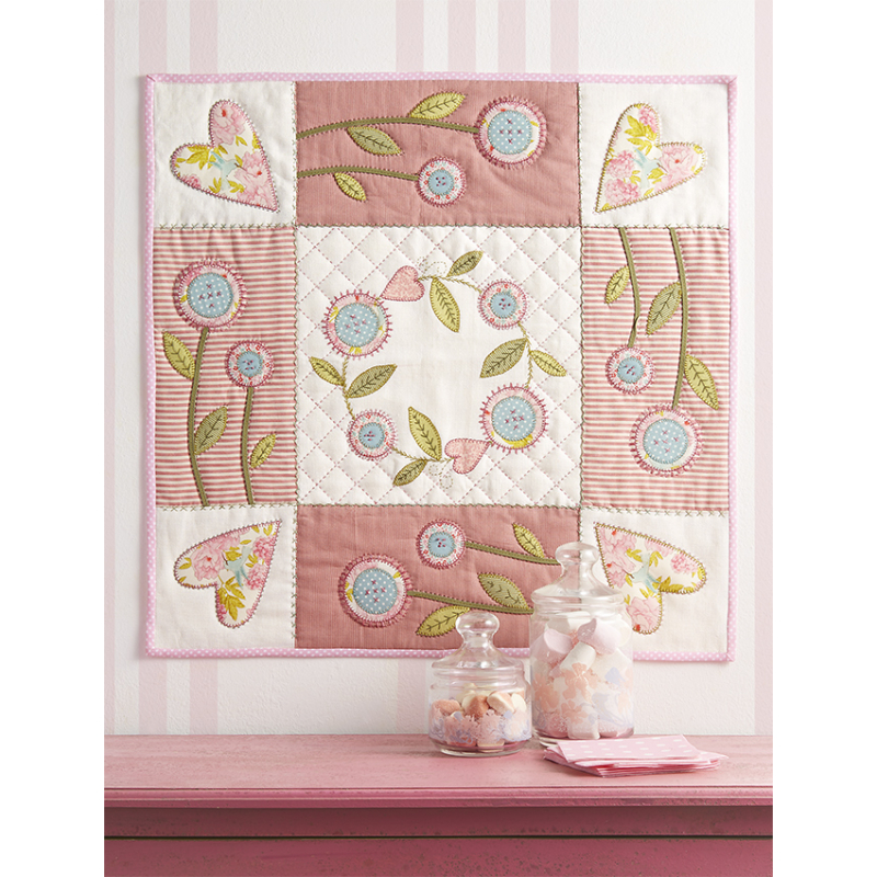 Modèle patchwork – Panneau fleuri Jolie déco estivale Modèle à télécharger Modèles