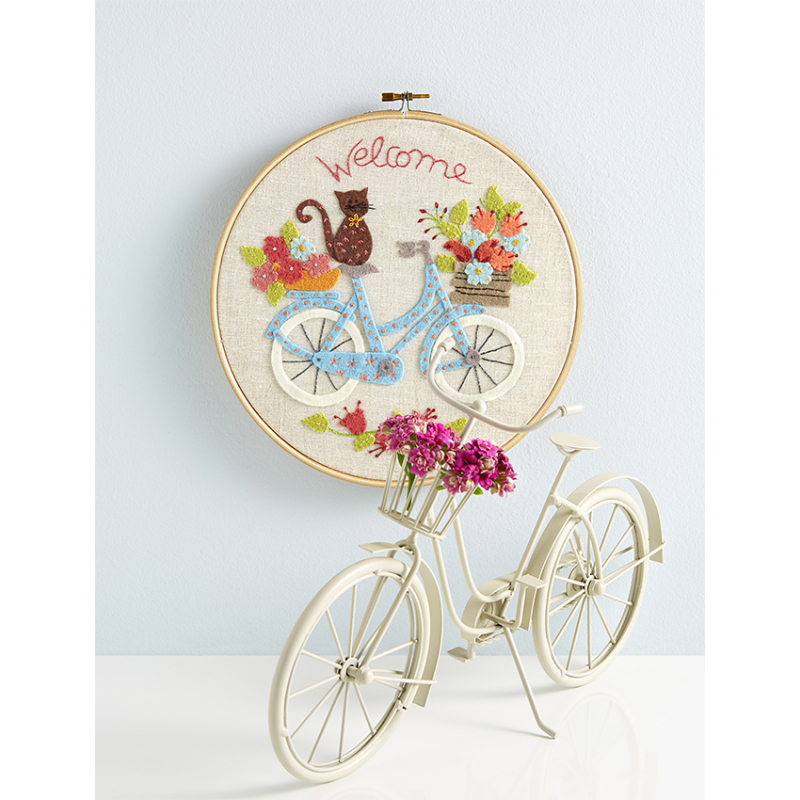 Modèle broderie – Hoop art À bicyclette avec Minette Modèle à télécharger Modèles