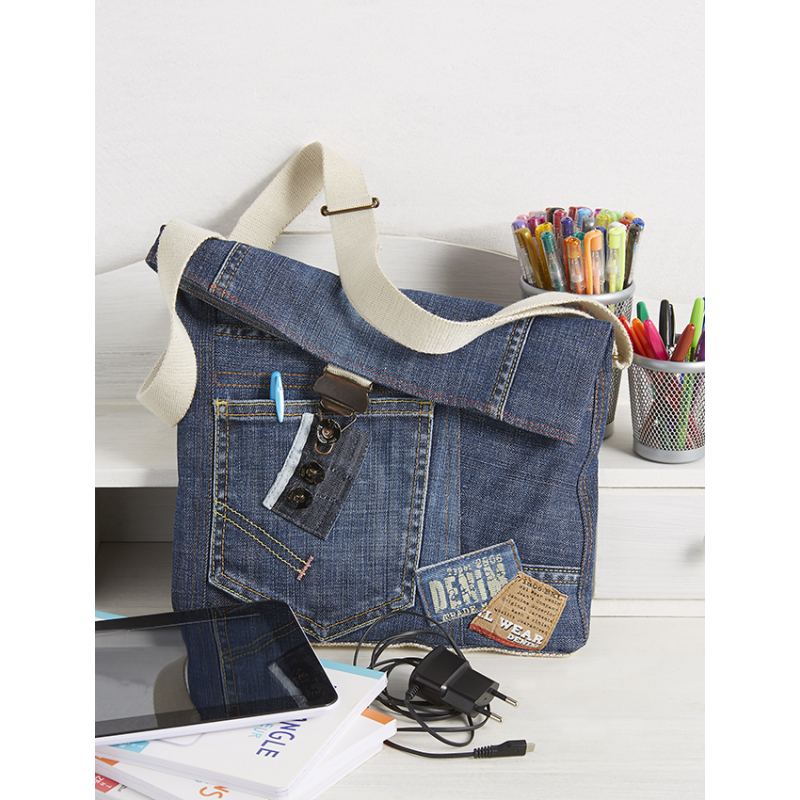 Modèle couture – Sac besace en jean recyclé Modèle à télécharger Modèles