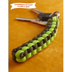 Scoubidou carré porte-clés Modèles