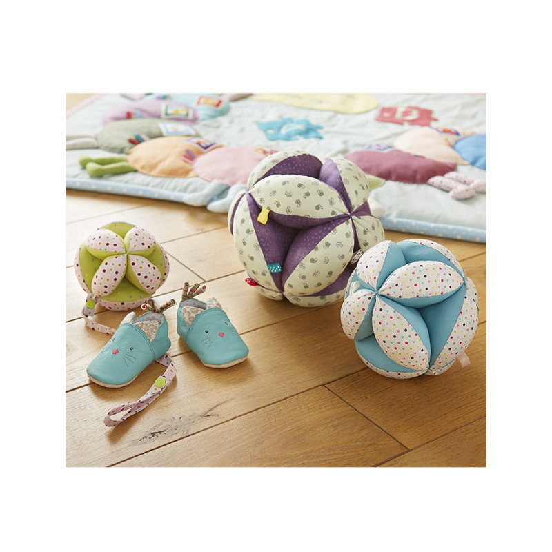 Modèles couture – Balles de préhension Montessori