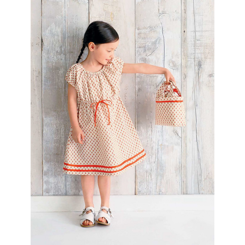 Vêtements & accessoires pour enfants Livre Couture