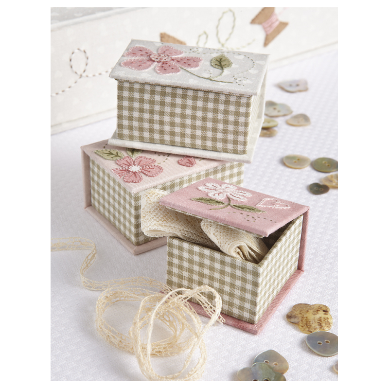 Cartonnage brodé Livre Broderie