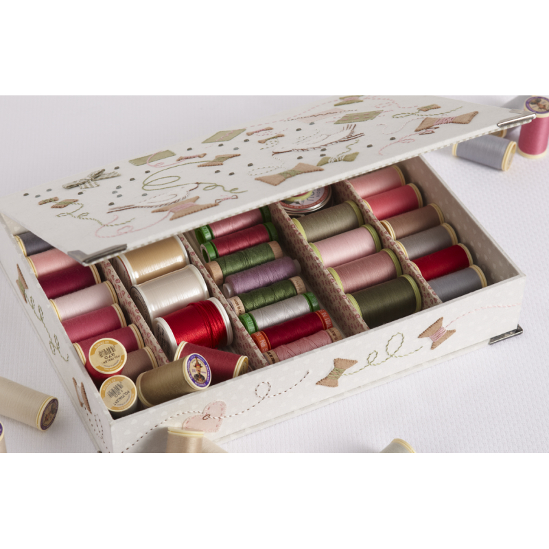 Cartonnage brodé Livre Broderie