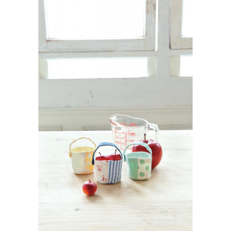 Sacs & accessoires miniatures Livre Couture