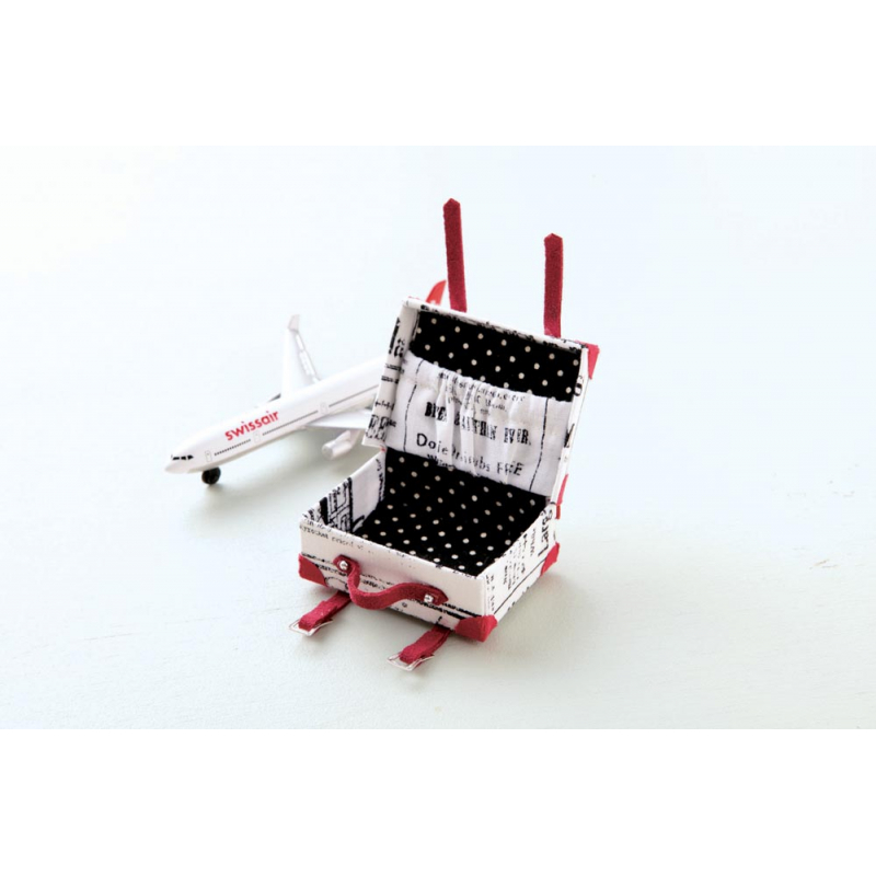 Sacs & accessoires miniatures Livre Couture