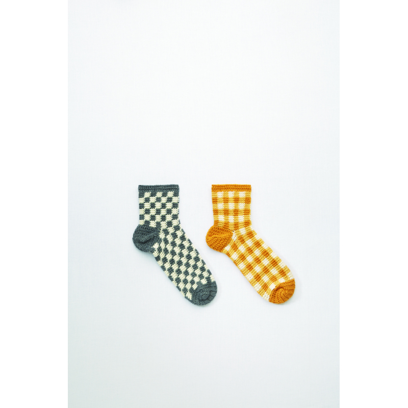 Chaussettes multicolores Livre Crochet