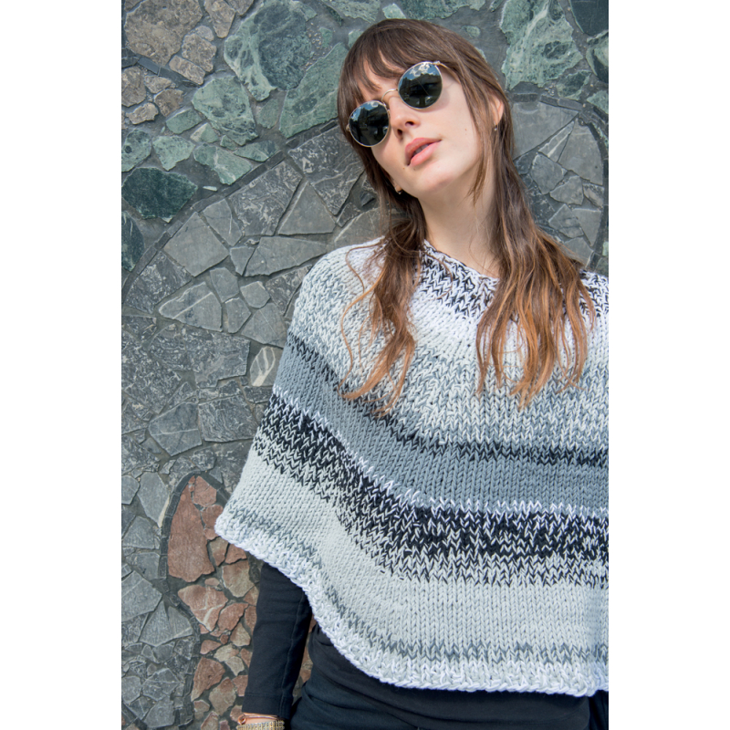 Ponchos & capes au tricot Livre Tricot