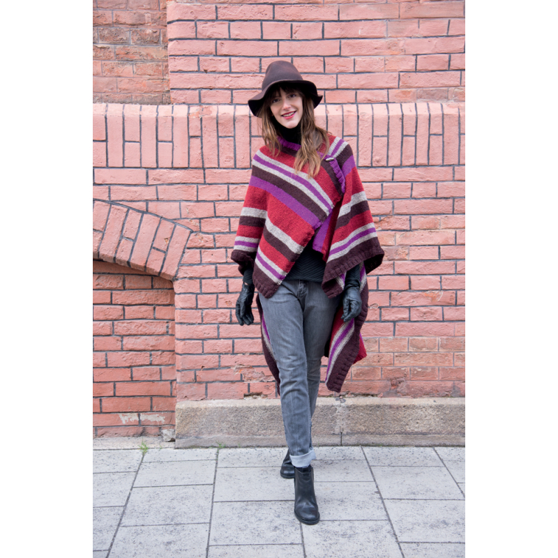 Ponchos & capes au tricot Livre Tricot