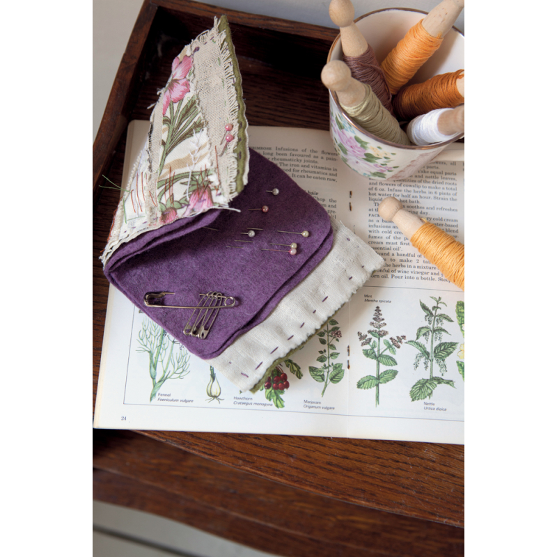 Souvenirs brodés Livre Broderie