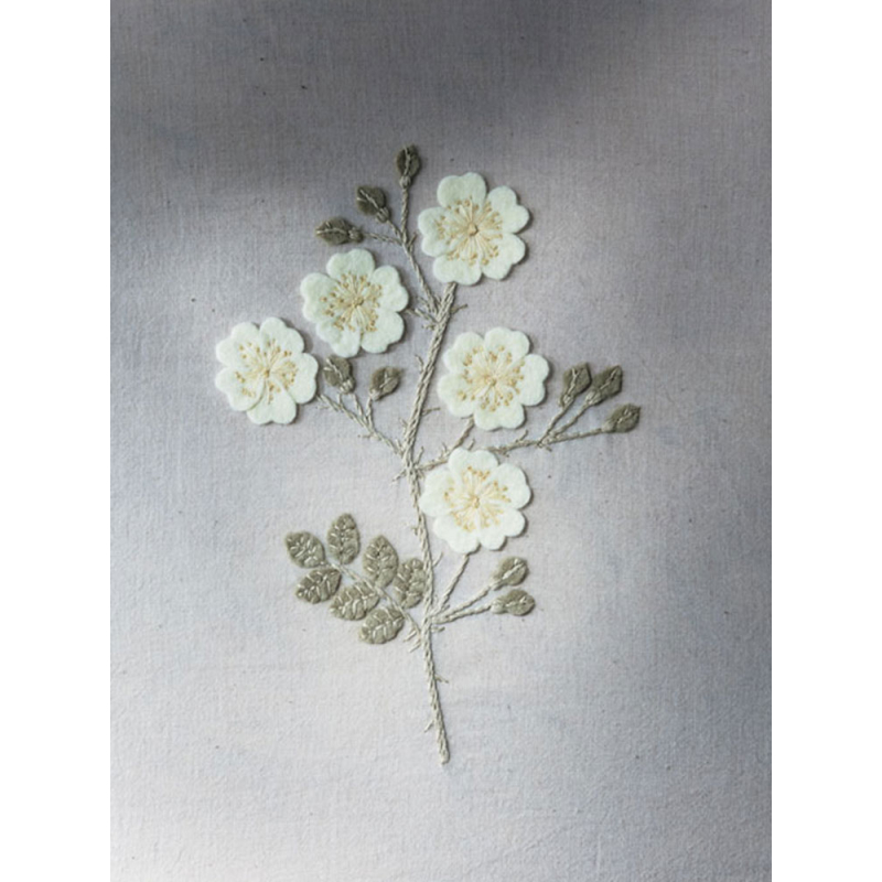 Jolies fleurs en teinture végétale Livre Broderie