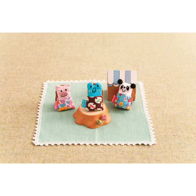 Coudre c'est facile n°65 - 34 jolis accessoires pour voir la vie en couleurs Magazine Couture