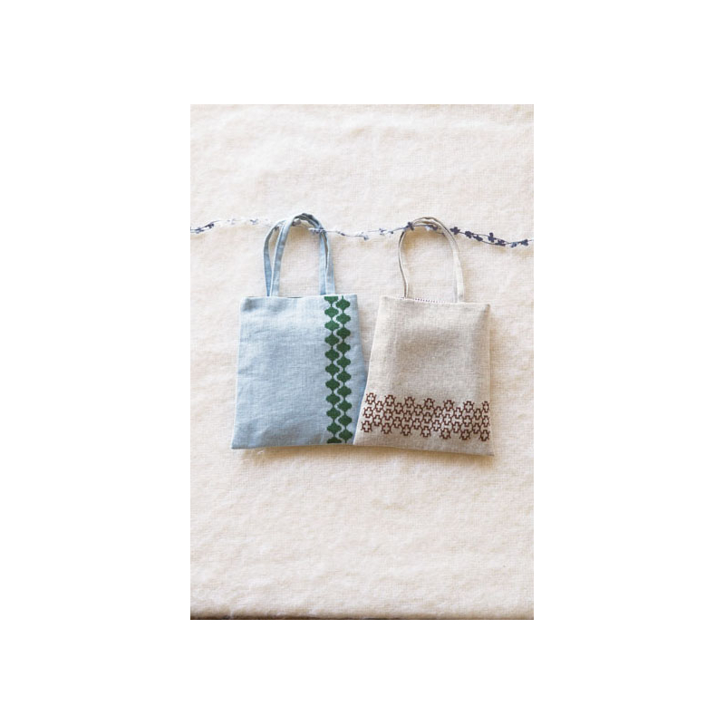 100 Motifs successifs au point de croix Livre Broderie