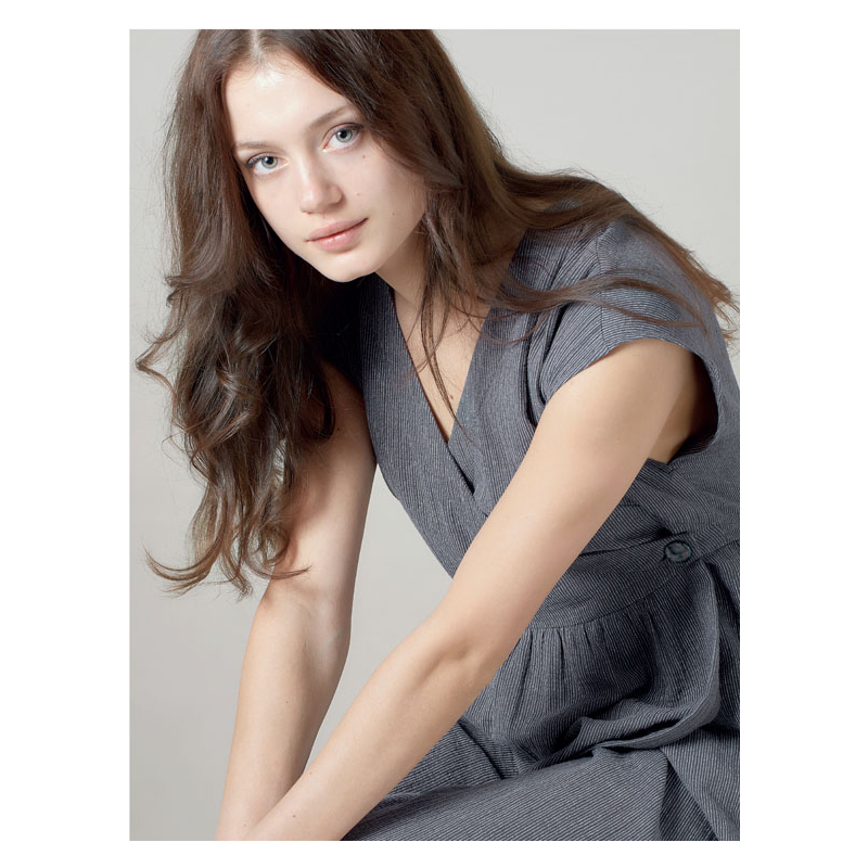 Je couds ma garde-robe simple et épurée Livre Couture