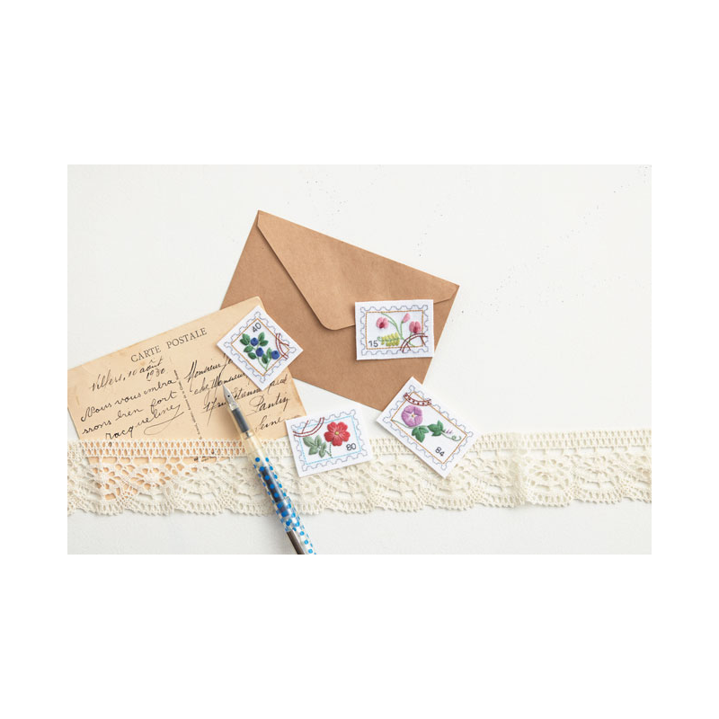 Fleurs & douceurs en broderie traditionnelle Livre Broderie