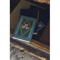 Motifs anciens en broderie traditionnelle & ruban Broderie Motifs anciens en broderie traditionnelle & ruban Broderie
