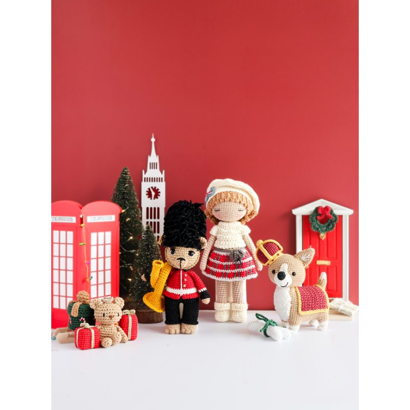 Poupées & amigurumis de Noël so british Crochet