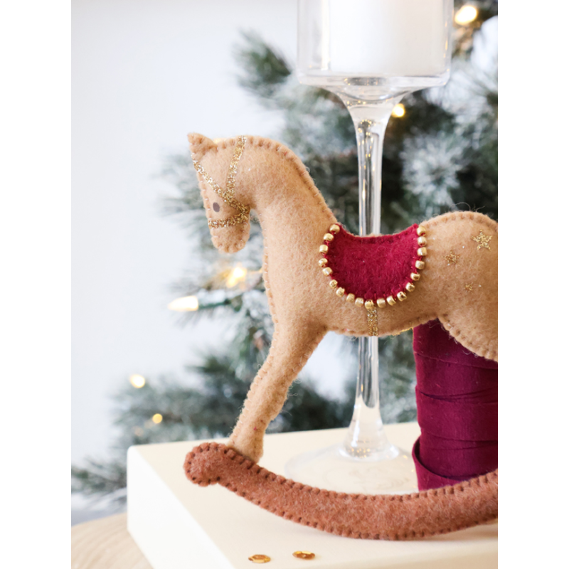 Un Noël enchanté en feutrine Loisirs créatifs