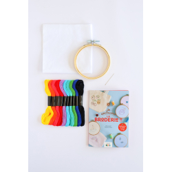 Coffret Je découvre la broderie Kit COFFRETS