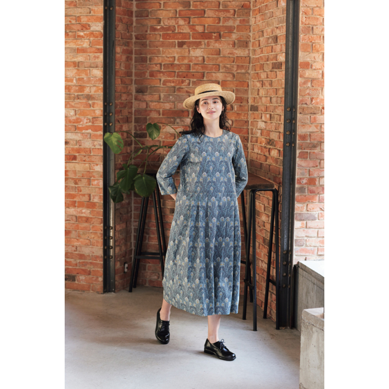 Vêtements femmes couture - 33 patrons élégants Livre Couture