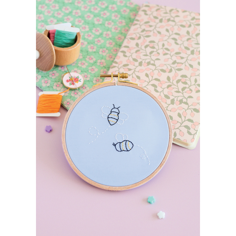 Coffret Je découvre la broderie - Occasion Kit livres coffrets defraichis