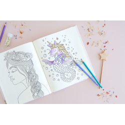 Royaume fantastique à colorier - Un voyage créatif en 100 illustrations Livre Beaux-arts