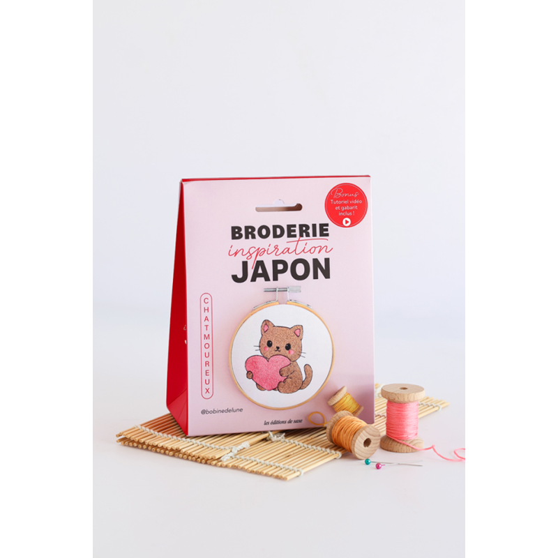 Broderie inspiration JAPON : Le Chatmoureux Kit Broderie