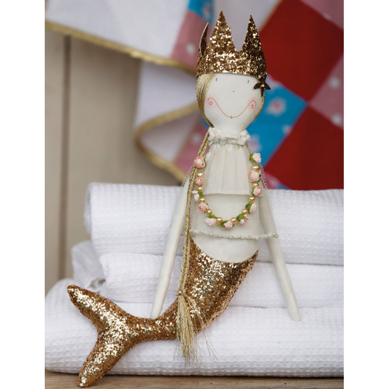 Féerie brodée en couture créative Livre Couture