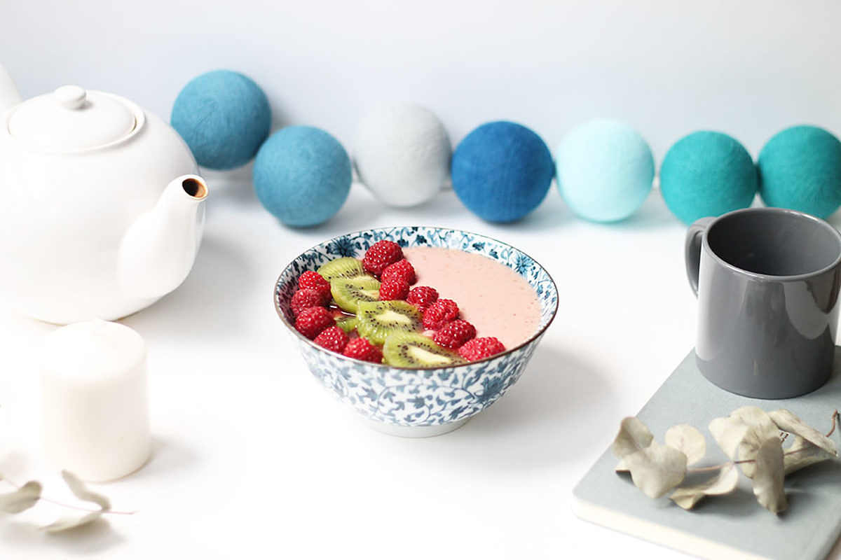 Smoothie bowl framboise melon fleur d'oranger - Le journal de Saxe x Miss Blemish