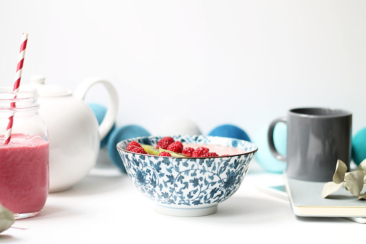 Smoothie bowl framboise melon fleur d'oranger - Le journal de Saxe x Miss Blemish