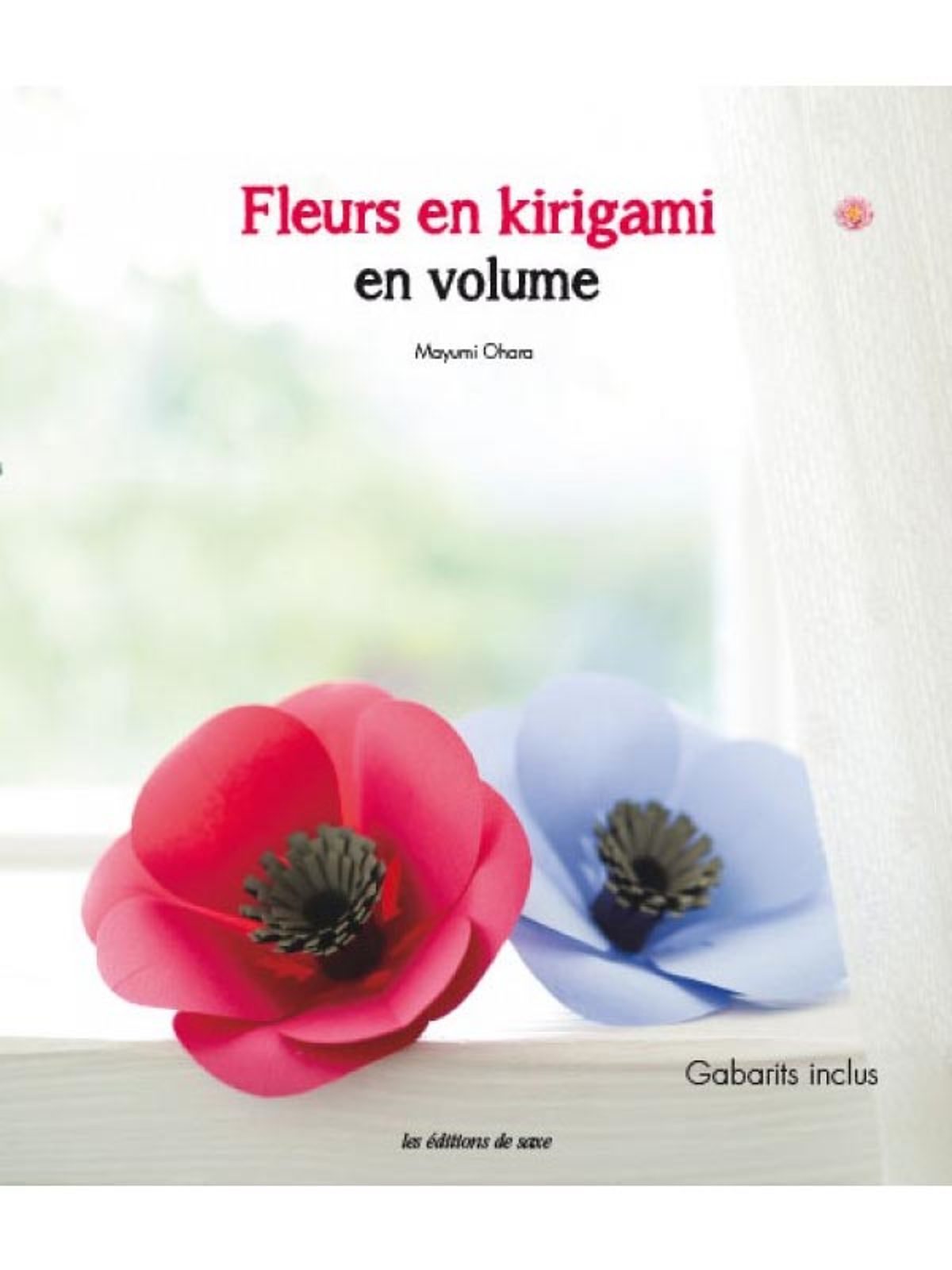 fleurs en kirigami en volume