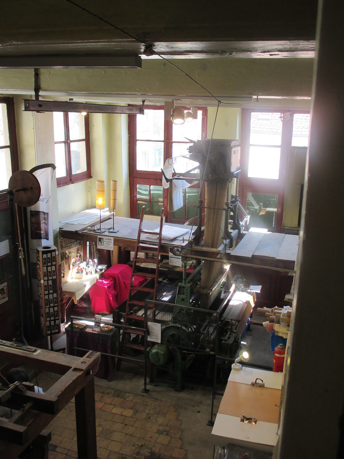 Vue d’ensemble de l’atelier de tissage