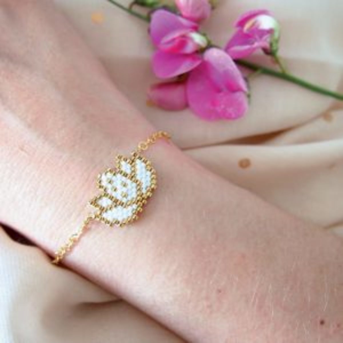Brick stitch tissage de perles bracelet