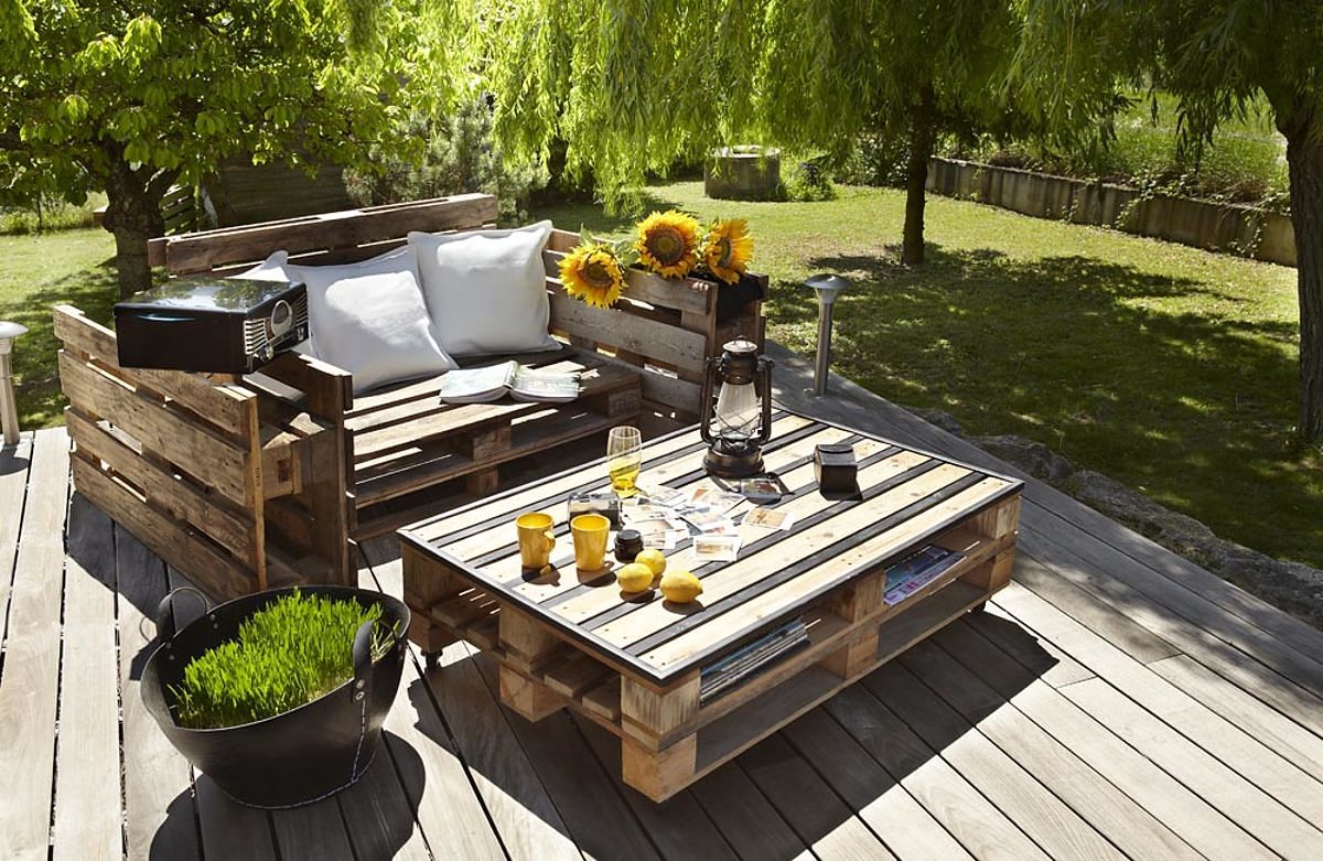 Meubles en palettes : essayer cette idée déco, c’est l’adopter