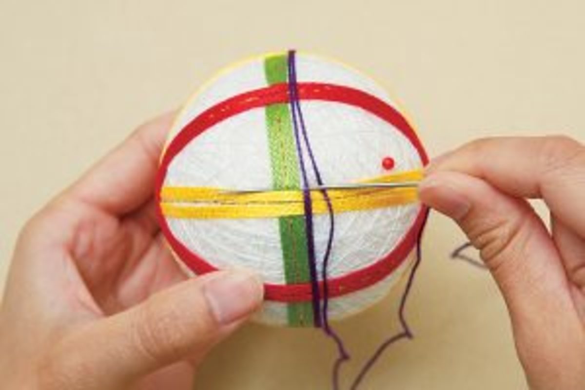 balle temari motif aiguilles de pin étape 6