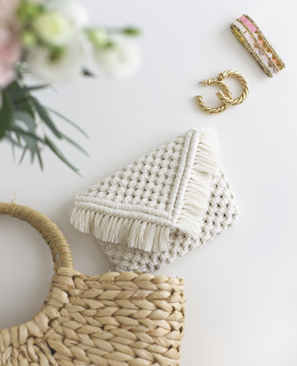 débuter en macramé pochette