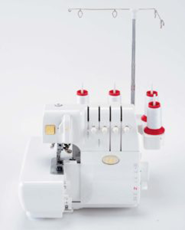 Surjeteuse domestique équipée de plusieurs bobines de fil, machine spécialisée pour surfiler, assembler et réaliser des finitions professionnelles sur les tissus, idéale pour couture DIY, confection de vêtements et travaux de mercerie.