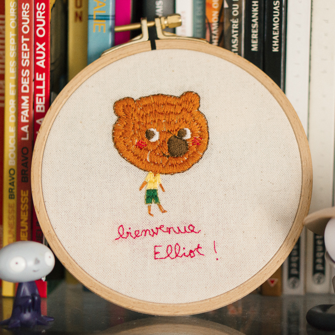 Cadeau de naissance : un modèle de broderie Mouk
