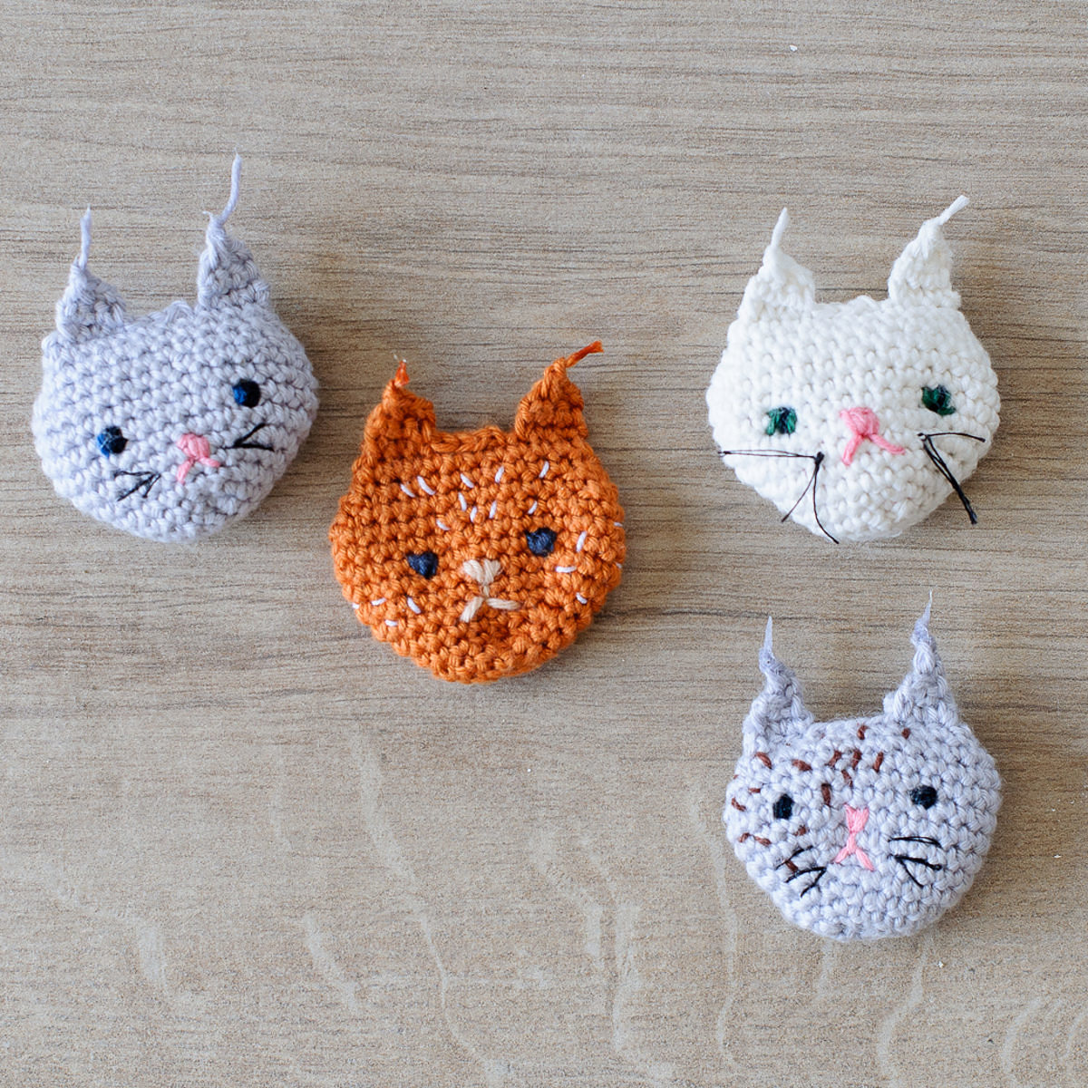 Passion chats : le tuto des petites têtes au crochet