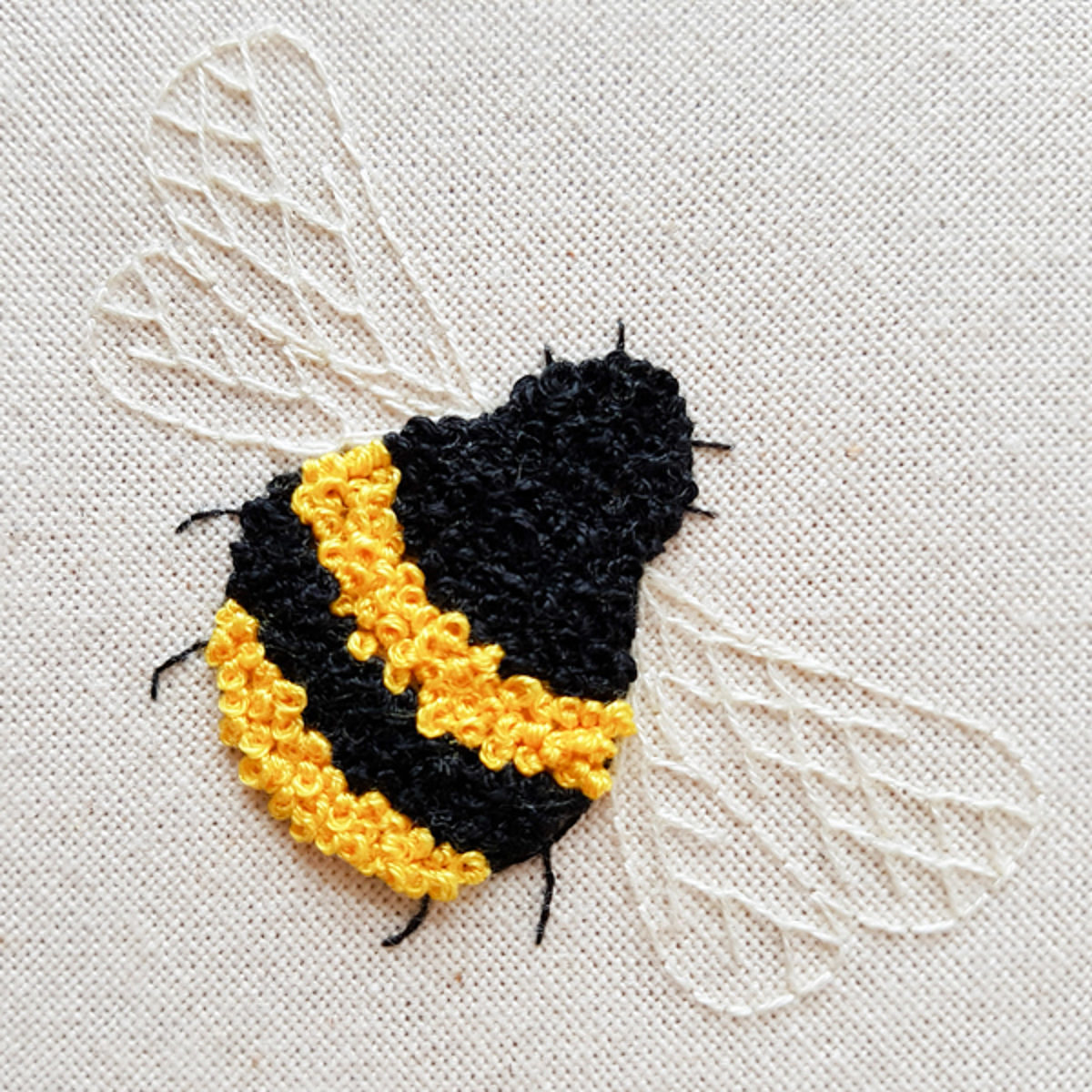 Tutoriel broderie : apprenez le point de noeud