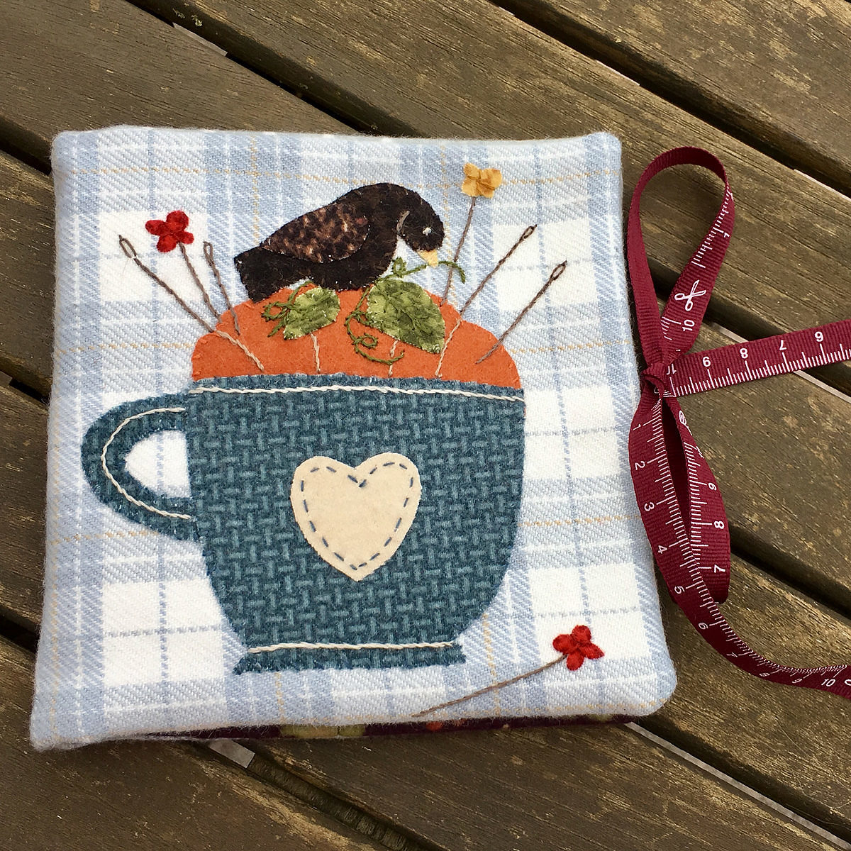 Le pique-épingles de Géraldine Augusto (tuto patchwork)