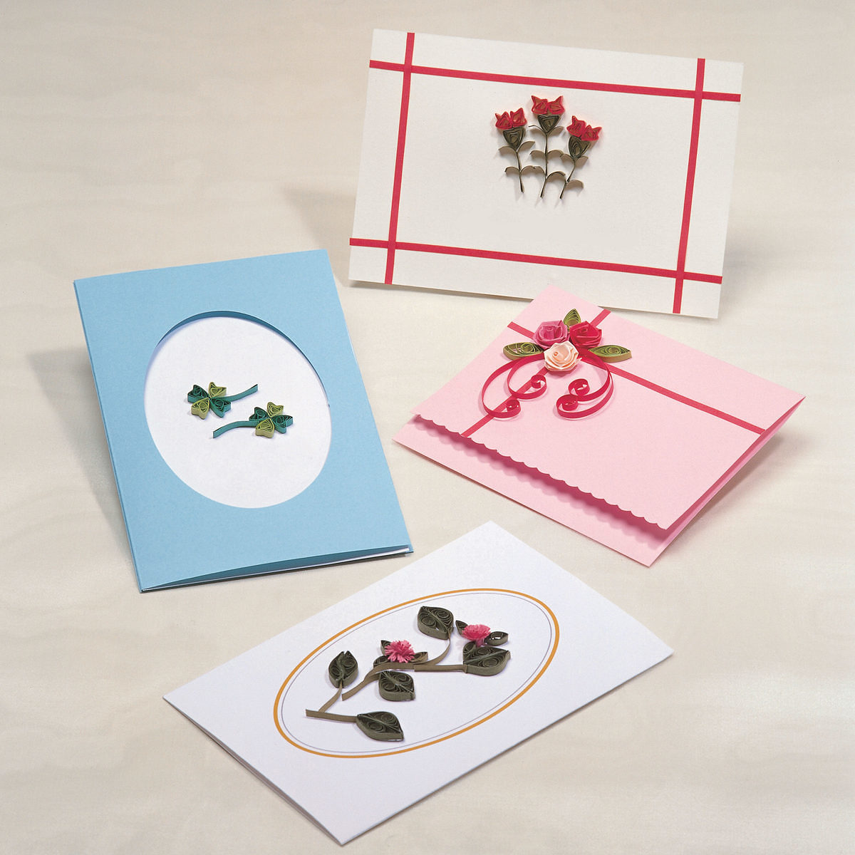 Commencez l'année en quilling avec de jolies cartes de vœux !