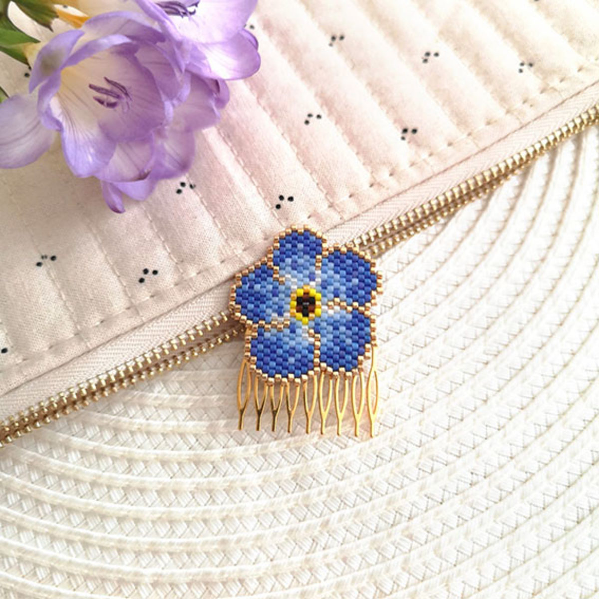 Je débute en tissage Brick stitch : 1 tuto pour démarrer, 2 méthodes