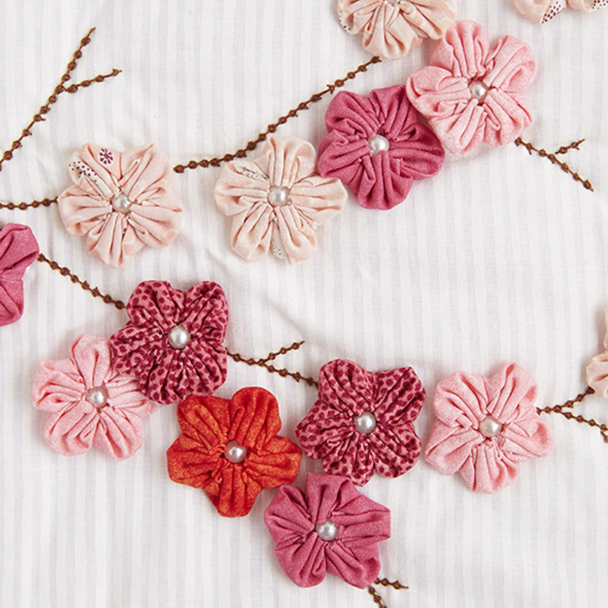 Couture, patchwork, broderie : on adore toutes les yoyos en tissu !