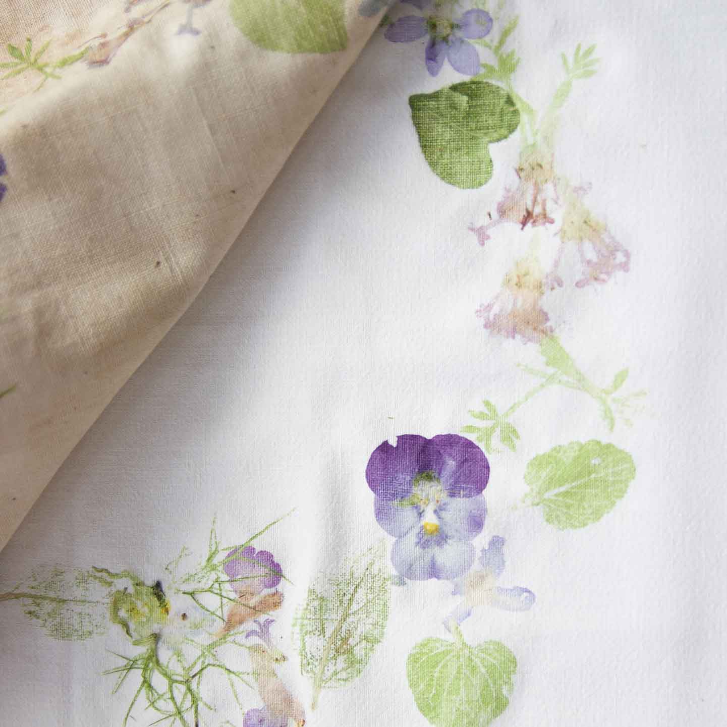 A la découverte du tataki-zomé : essayez cette impression textile naturelle !