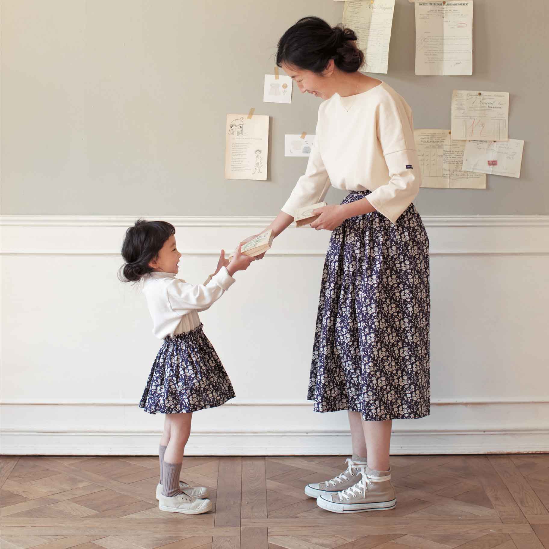 Patron duo mère fille : la bonne idée DIY pour adopter le look mère fille !