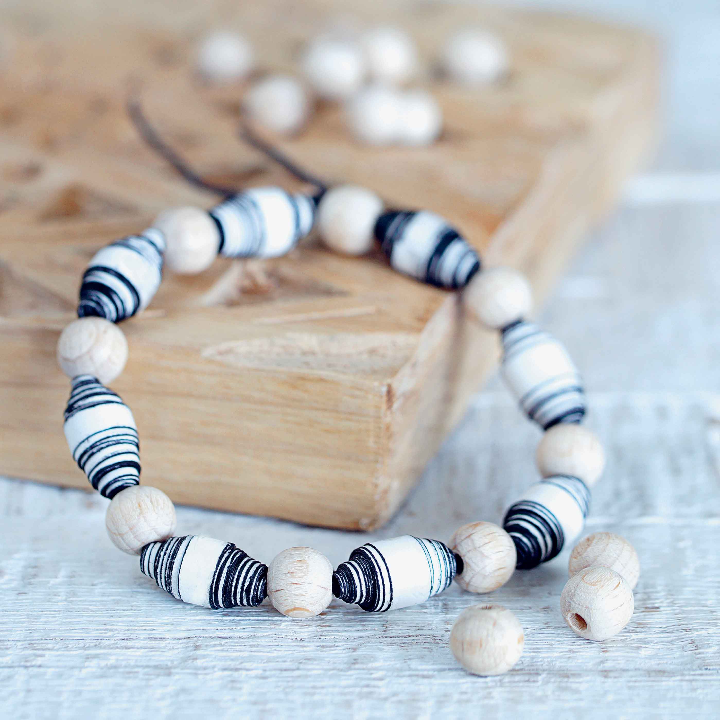 DIY papier recyclé : 5 idées créatives avec des matériaux de récup