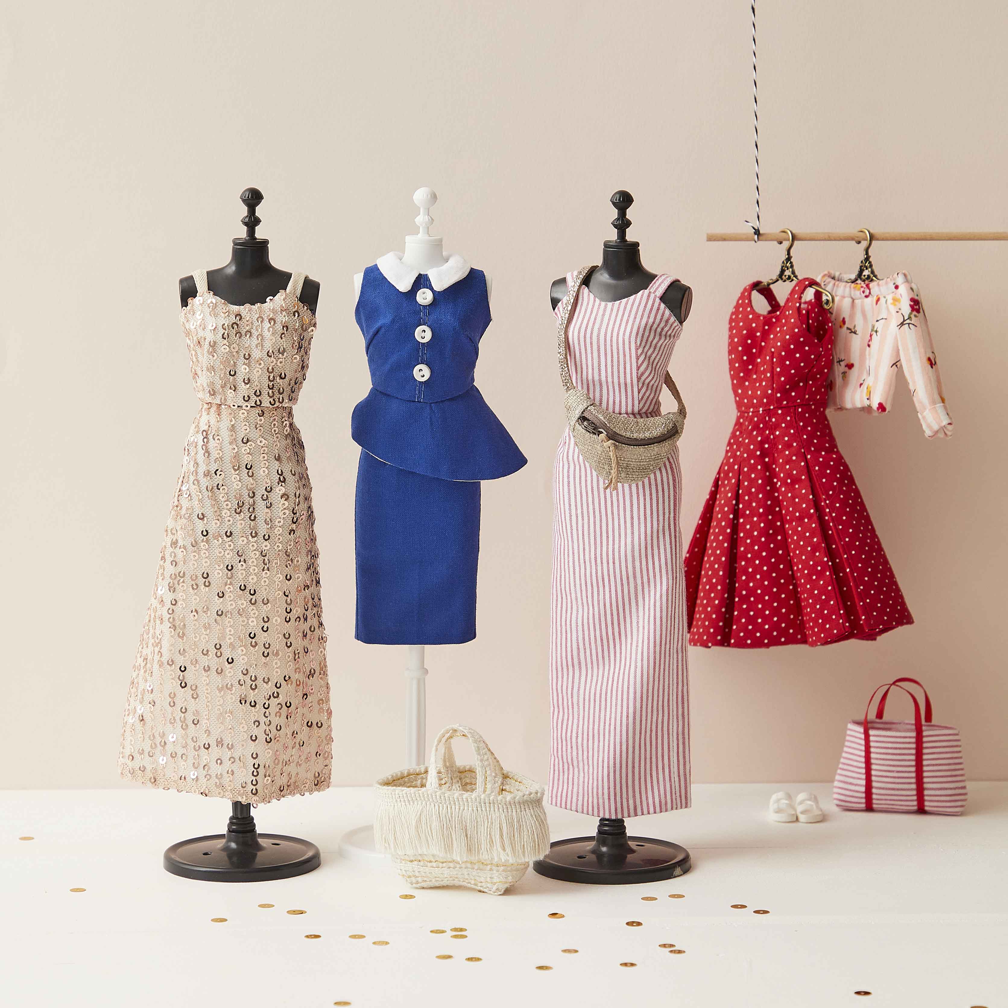 Coudre des habits pour une poupée mannequin : 9 conseils pratiques pour réussir